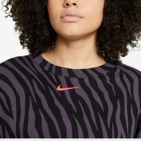NIKE ⭐️Sports icon clash animalprint top - Picture 3 of 5